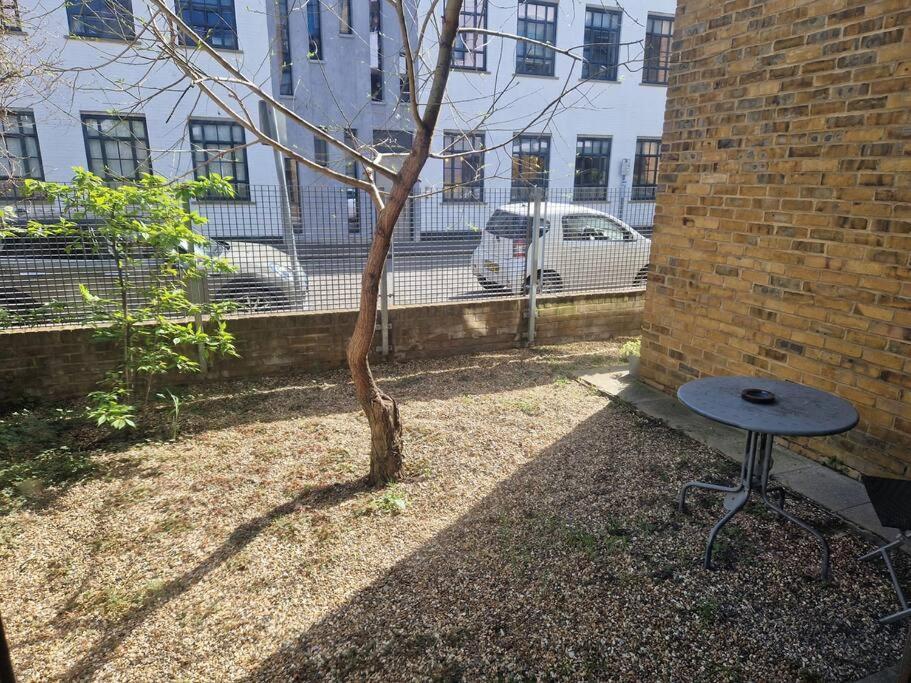 Lovely London On A Budget! Exterior photo
